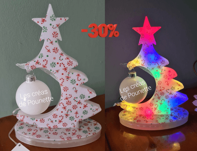 Sapin de Noël avec boule à personnaliser