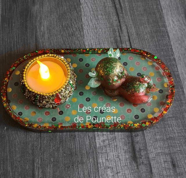 Plateau de Noël avec petit photophore et petite figurine