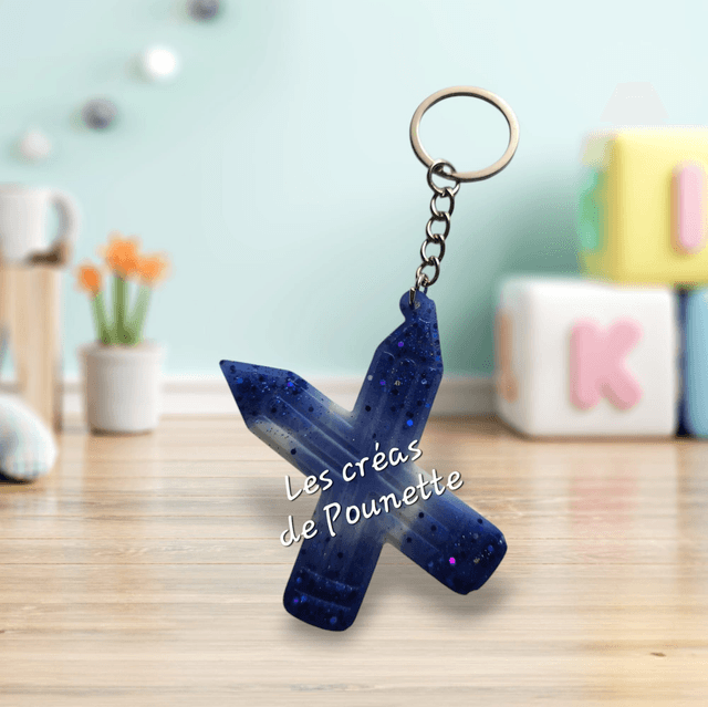 Porte-clés initiale crayons