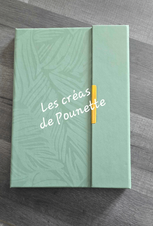 Grand carnet en simili cuir à personnaliser