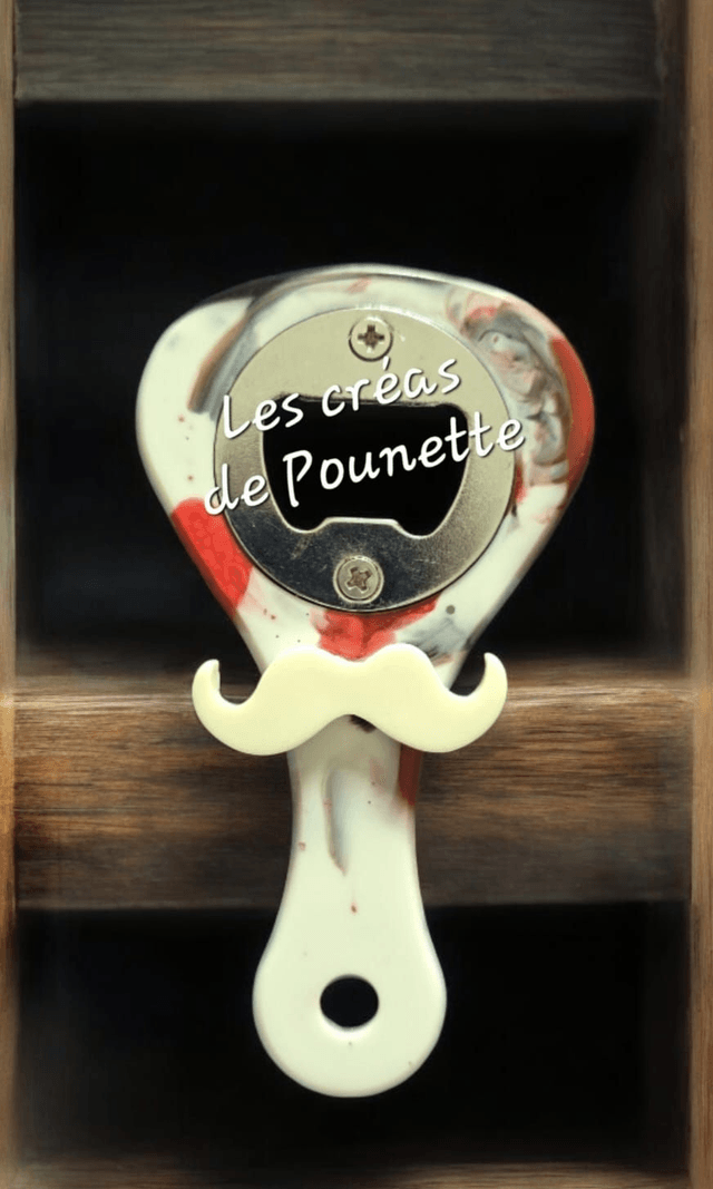 Les décas moustache