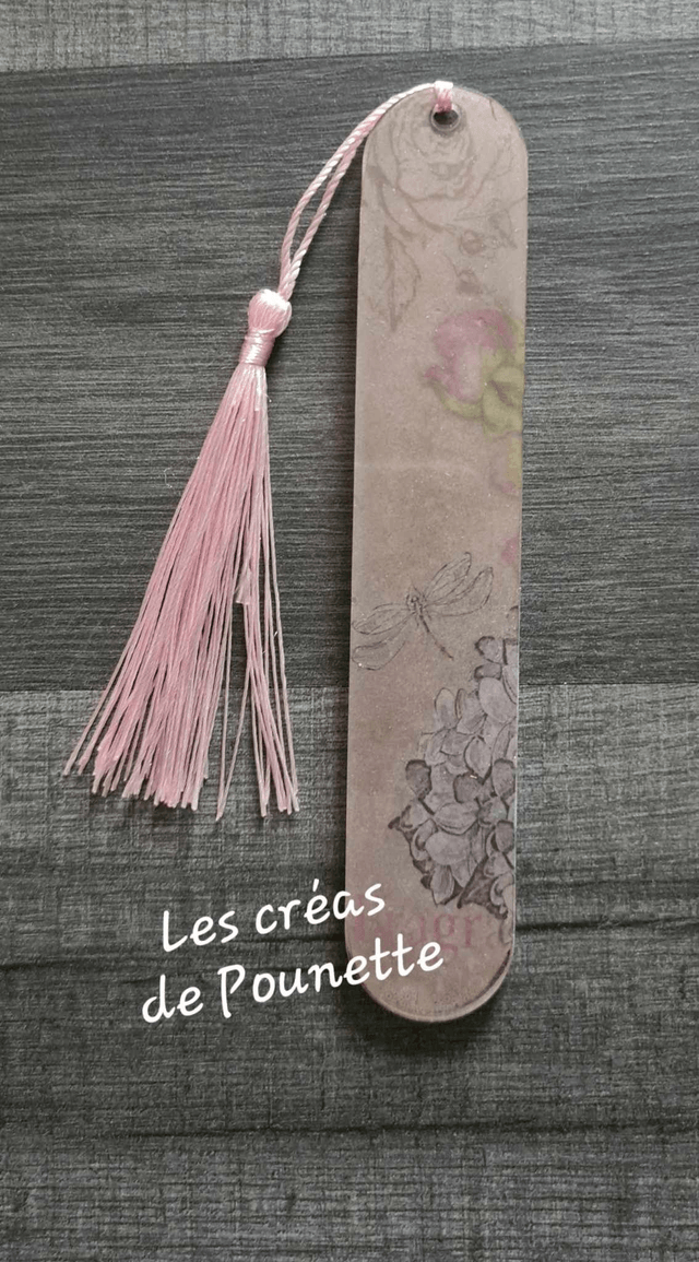 Marque-page style vintage 4 et sa bague de lecture