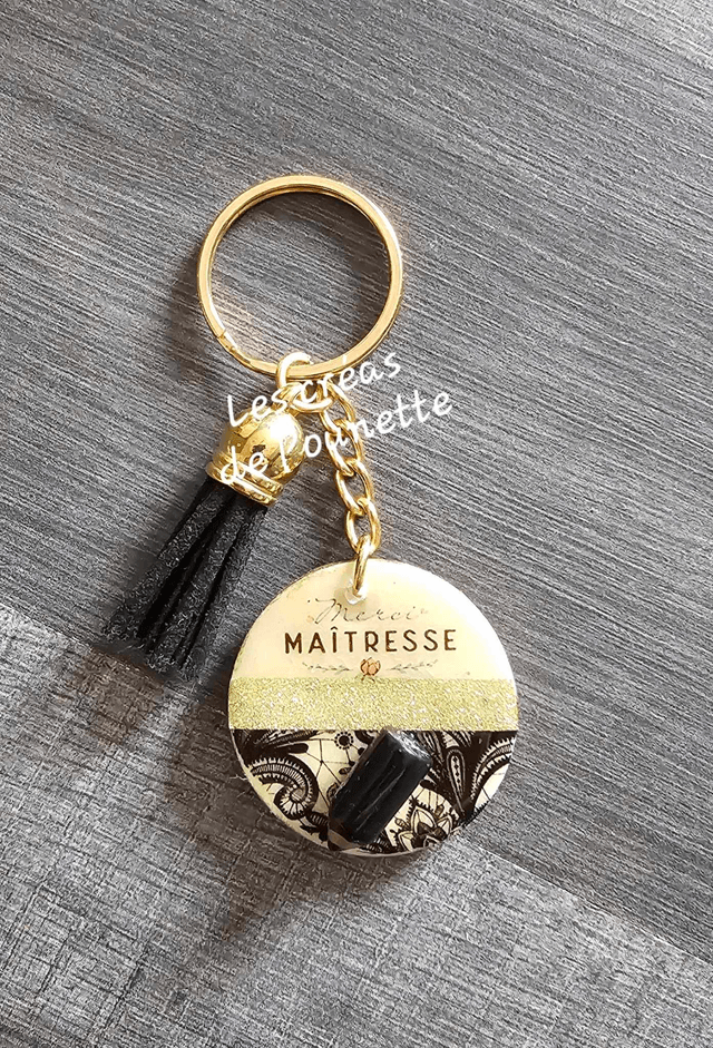 Porte clés maîtresse et AEHS en bois et résine